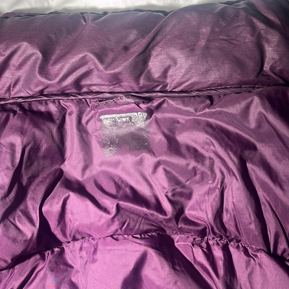 32 Degrees Heat Purple Zip up Vest. - Picture 5 of 7